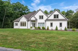 114 Lindenridge, Amherst, MA 01002 - Photo 1