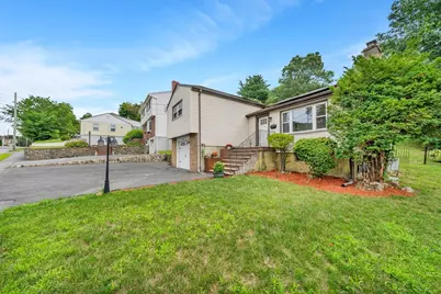 566 Main St, Stoneham, MA 02180 - Photo 21