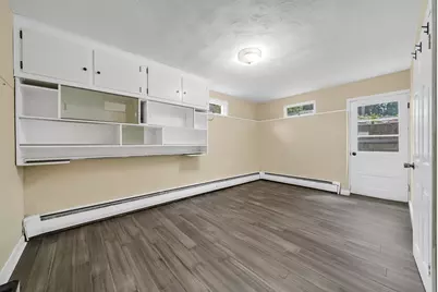 566 Main St, Stoneham, MA 02180 - Photo 15
