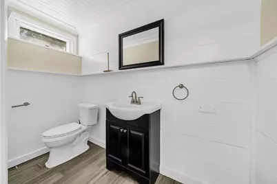 566 Main St, Stoneham, MA 02180 - Photo 17