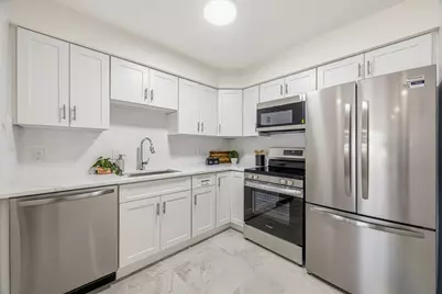 595 Revere Beach Pkwy #40, Revere, MA 02151 - Photo 7