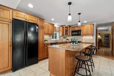 27 Irene Ave, Billerica, MA 01821 - Photo 7