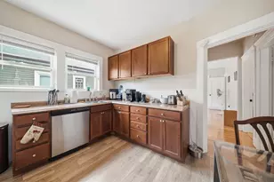 303 Alewife Brook Pkwy, Somerville, MA 02144 - Photo 17
