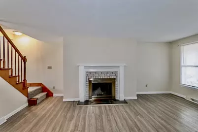 3 Mansion Woods Drive #G, Agawam, MA 01001 - Photo 3