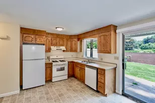 3 Mansion Woods Dr, Agawam, MA 01001 - Photo 9