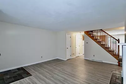 3 Mansion Woods Drive #G, Agawam, MA 01001 - Photo 5