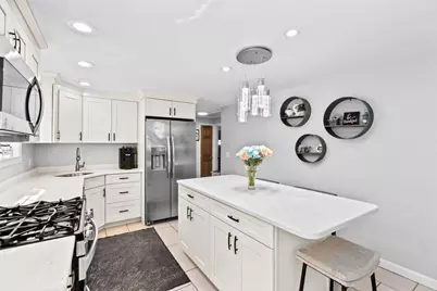 129 Chief Justice Cushing Hwy, Hingham, MA 02043 - Photo 5