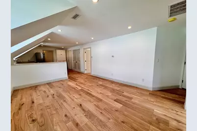 7 Hardy St #2, Beverly, MA 01915 - Photo 3