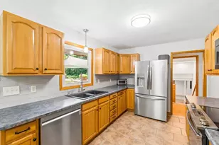 133 West St, Uxbridge, MA 01569 - Photo 7