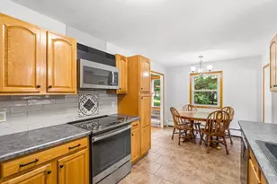 133 West St, Uxbridge, MA 01569 - Photo 9