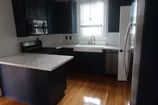 7 S Green St, Haverhill, MA 01835 - Photo 3