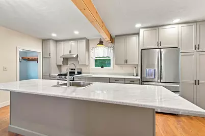 10 Sumner Ave, Middleborough, MA 02346 - Photo 9