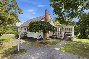 6 Locke Rd, Billerica, MA 01821 - Photo 1