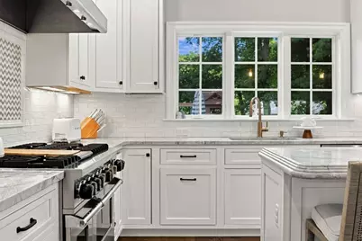 18 Moseley Ave, Newburyport, MA 01950 - Photo 11