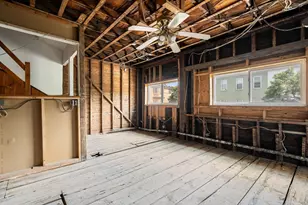192 Lexington St, Boston, MA 02128 - Photo 21