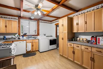 192 Lexington St, Boston, MA 02128 - Photo 23