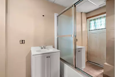 192 Lexington St, Boston, MA 02128 - Photo 17