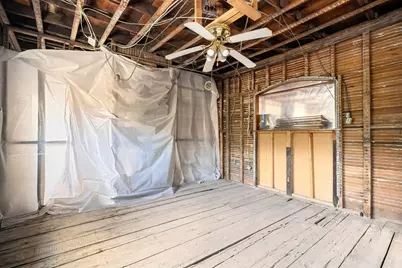 192 Lexington St, Boston, MA 02128 - Photo 19