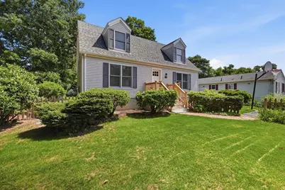 10 Scandinavia Ave, Worcester, MA 01603 - Photo 3