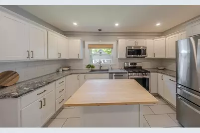 144 Salem Street, Reading, MA 01867 - Photo 5
