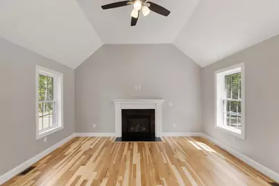 4 Turner St #Applewood, Templeton, MA 01436 - Photo 11