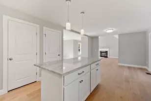 4 Turner St, Templeton, MA 01436 - Photo 17