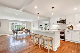 28 Fieldstone Dr, Burlington, MA 01803 - Photo 3