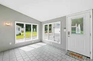 45 Stoneleigh Rd, Worcester, MA 01606 - Photo 13