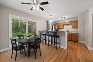 8 Treetop Ln, Kingston, MA 02364 - Photo 3