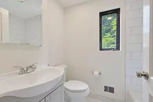 948 Belmont St, Watertown, MA 02472 - Photo 19