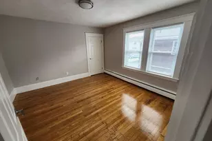 115 Clarence St, Everett, MA 02149 - Photo 9
