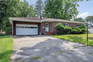 8 Albion St, Methuen, MA 01844 - Photo 3