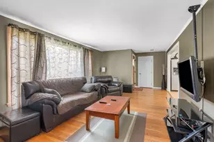 8 Albion St, Methuen, MA 01844 - Photo 11