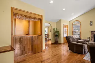 45 Oxford Rd, Tewksbury, MA 01876 - Photo 11