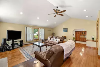 45 Oxford Rd, Tewksbury, MA 01876 - Photo 9