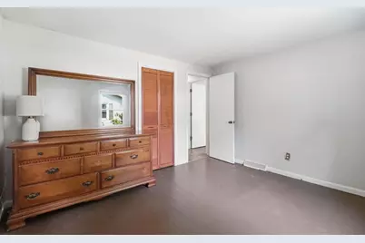 223 Garnet St, Springfield, MA 01129 - Photo 19