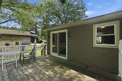 223 Garnet St, Springfield, MA 01129 - Photo 31