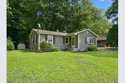 223 Garnet St, Springfield, MA 01129 - Photo 1