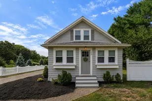 39 Dale St, Medfield, MA 02052 - Photo 1