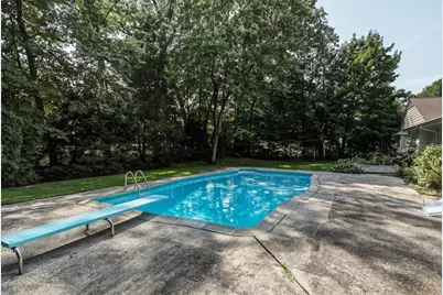 191 Pinewood Dr, Longmeadow, MA 01106 - Photo 3