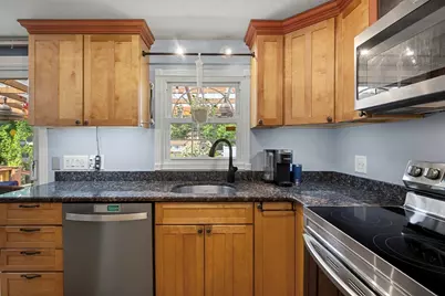 68 Parenteau Dr, Chicopee, MA 01020 - Photo 7