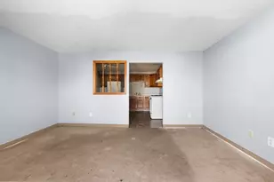 24 Larch St, New Bedford, MA 02740 - Photo 7