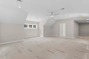 80 Hampstead St, Methuen, MA 01844 - Photo 15