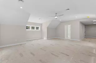 80 Hampstead St, Methuen, MA 01844 - Photo 15