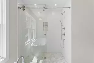 80 Hampstead St, Methuen, MA 01844 - Photo 19