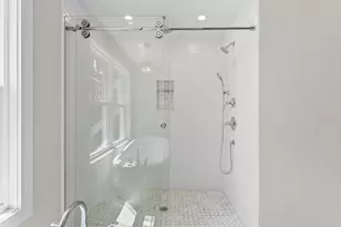 80 Hampstead St, Methuen, MA 01844 - Photo 19