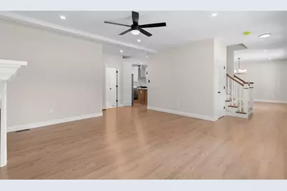 80 Hampstead St, Methuen, MA 01844 - Photo 5