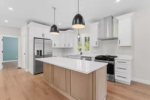 80 Hampstead St, Methuen, MA 01844 - Photo 9