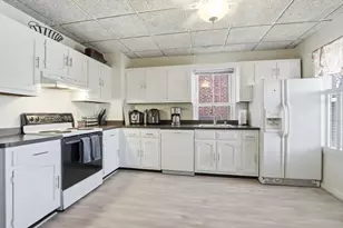 92 Lincoln St, Winthrop, MA 02152 - Photo 9