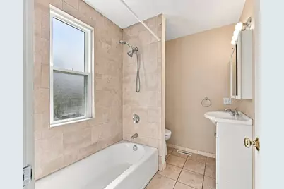 18 Crawford Street, Malden, MA 02148 - Photo 19